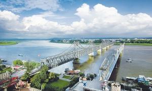 丹东风华,古韵犹存,山水之韵,词人的笔下描绘的瑰丽画卷